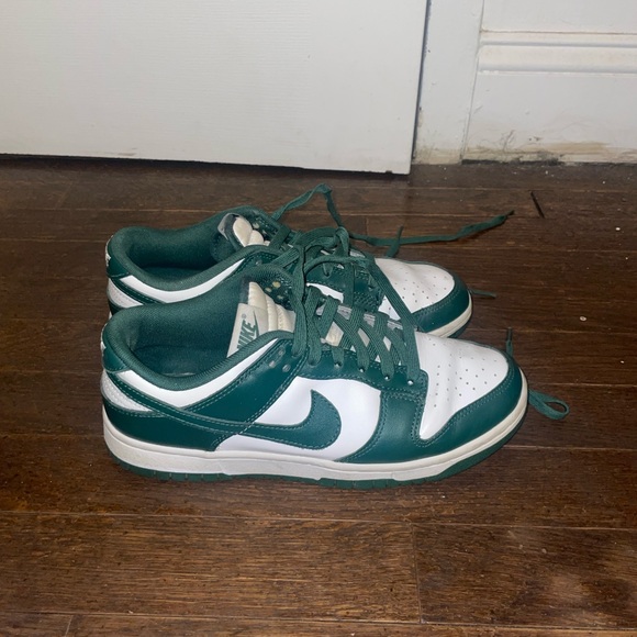 Nike Dunk low Michigan State. Men’s 7, Women’s size 8. - Picture 5 of 8
